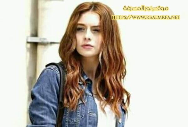 من هي الفنانة التركية ميليس سيزين السيرة الذاتية ويكيبيديا
